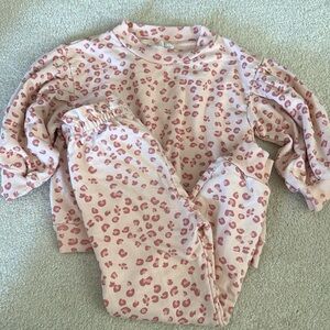 ✨3/15 Jessica Simpson Sweatsuit